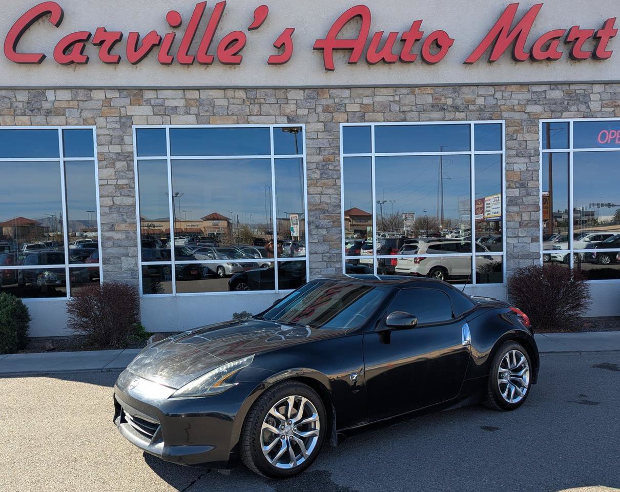 Used 2010 Nissan 370Z Touring RWD image 1