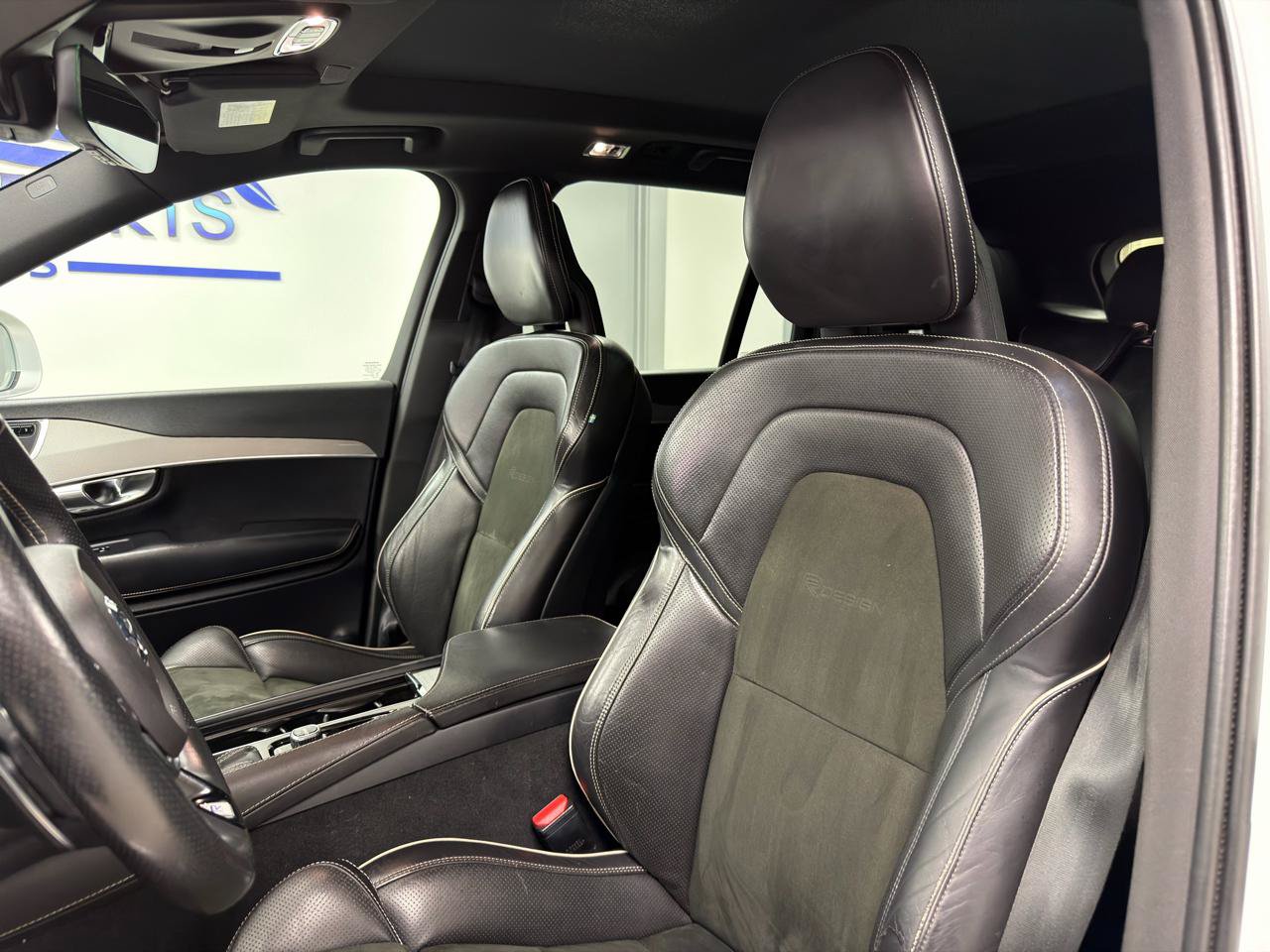 Used 2016 Volvo XC90 T6 R-Design w/ Protection Package AWD/4WD image 11