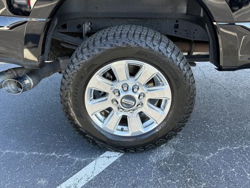 Certified 2018 Ford F250 Platinum w/ Platinum Ultimate Package image 31