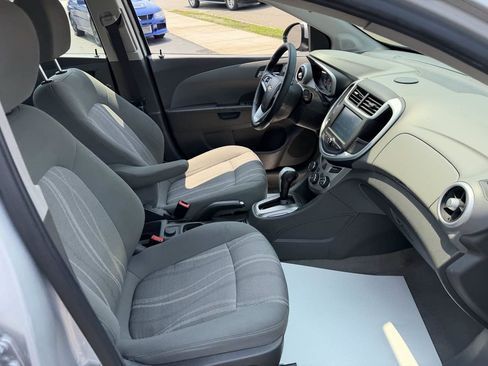 Used 2017 Chevrolet Sonic LT w/ Convenience Package FWD image 18