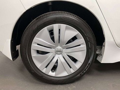 Used 2022 Nissan Leaf S image 15