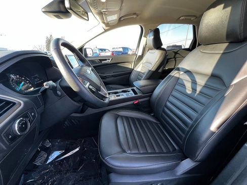 Used 2024 Ford Edge SEL image 10