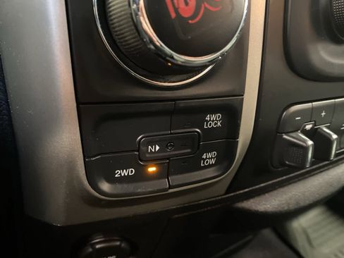 Used 2019 RAM 1500 Classic SLT image 23