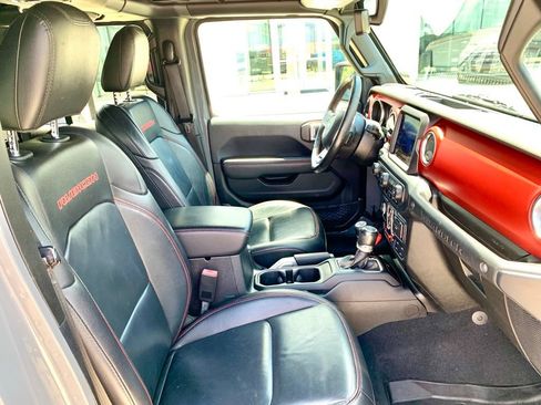Used 2019 Jeep Wrangler Unlimited Rubicon AWD/4WD image 29