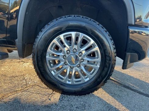 Used 2022 Chevrolet Silverado 2500 High Country image 13