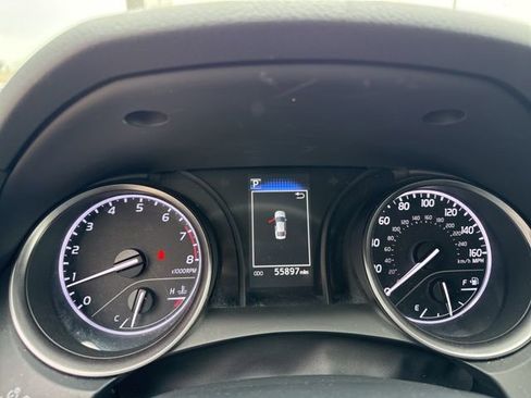 Used 2023 Toyota Camry SE image 13