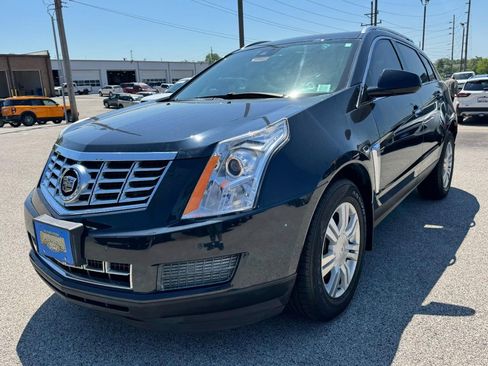 Used 2015 Cadillac SRX Luxury w/ Driver Awareness Package FWD image 8