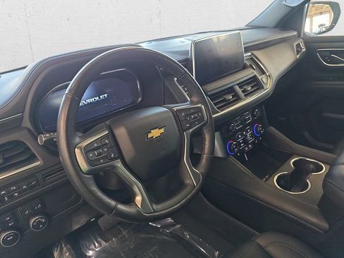 Used 2022 Chevrolet Tahoe LT w/ Luxury Package image 18