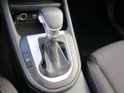 Used 2023 Kia Forte LXS image 23