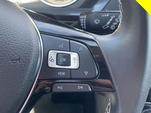 Used 2021 Volkswagen Tiguan SE AWD/4WD image 26