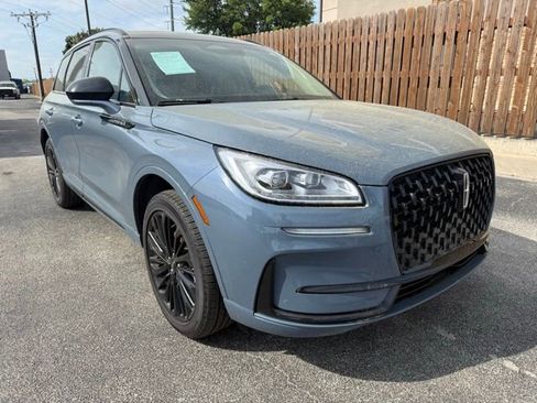 Used 2025 Lincoln Corsair Grand Touring w/ Jet Appearance Package image 3