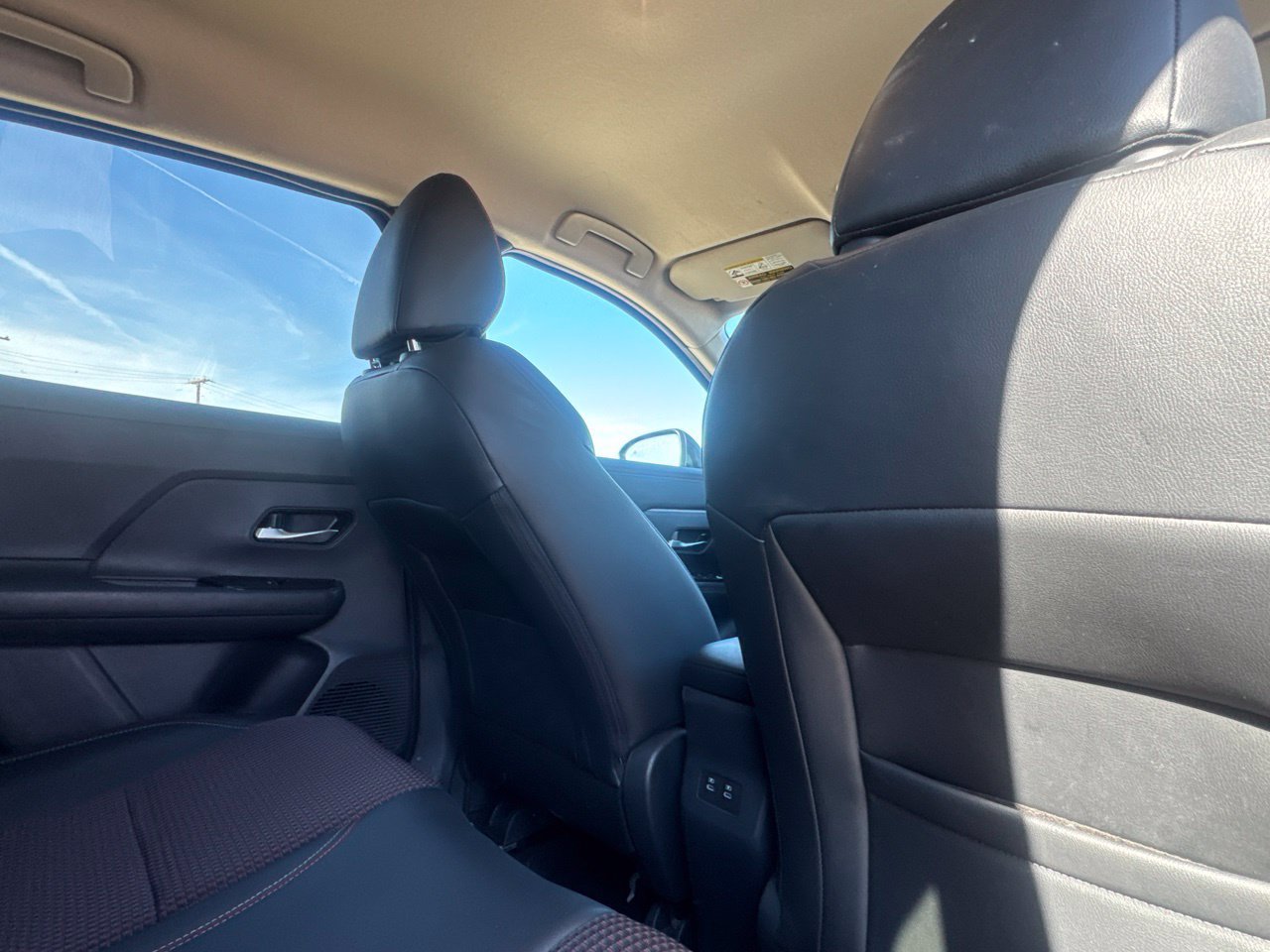 Certified 2026 Nissan Kicks SR FWD image 33