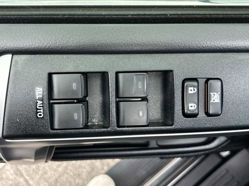 Used 2023 Toyota 4Runner Limited RWD image 15