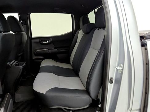 Certified 2023 Toyota Tacoma TRD Off-Road AWD/4WD image 20