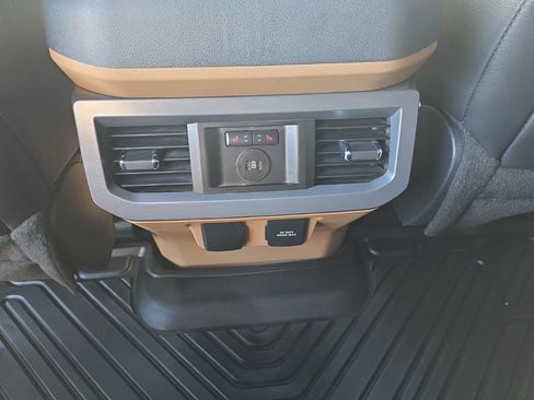 Used 2024 Ford F250 Lariat w/ Chrome Package AWD/4WD image 12