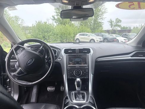 Used 2015 Ford Fusion Titanium FWD image 17