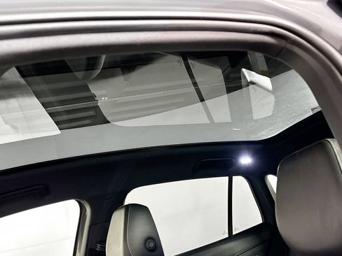 Certified 2023 Volkswagen ID.4 Pro S AWD/4WD image 20
