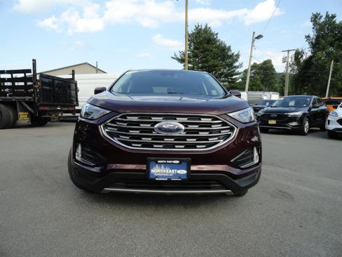 Certified 2022 Ford Edge SEL w/ Convenience Package AWD/4WD image 2