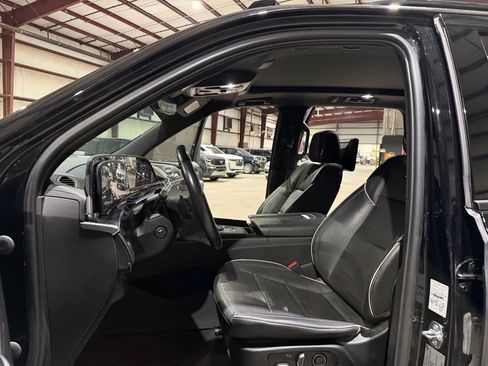 Used 2023 Cadillac Escalade Sport AWD/4WD image 14