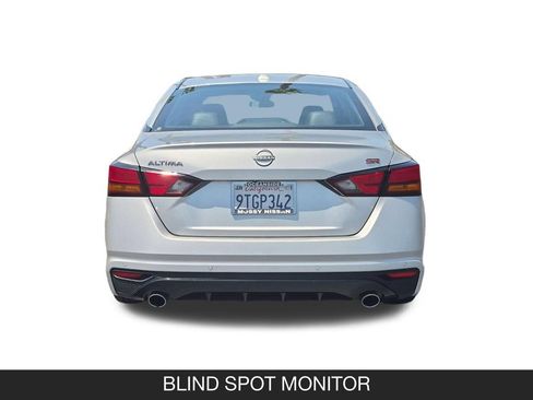 Used 2024 Nissan Altima 2.5 SR FWD image 8