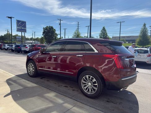 Used 2017 Cadillac XT5 Luxury w/ Driver Awareness Package AWD/4WD image 5