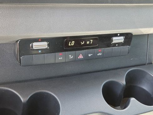 Used 2024 Mercedes-Benz Sprinter 2500 image 29