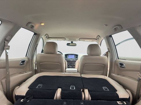 Used 2016 Nissan Pathfinder SL w/ SL Tech Package AWD/4WD image 7