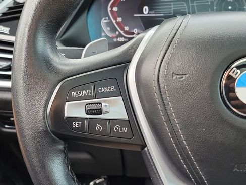 Used 2022 BMW X5 xDrive40i w/ Premium Package AWD/4WD image 7