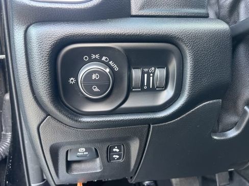 Used 2022 RAM 1500 Laramie RWD image 18
