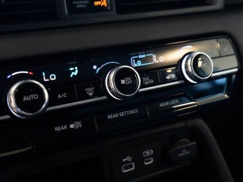 New 2025 Honda Pilot EX-L image 21