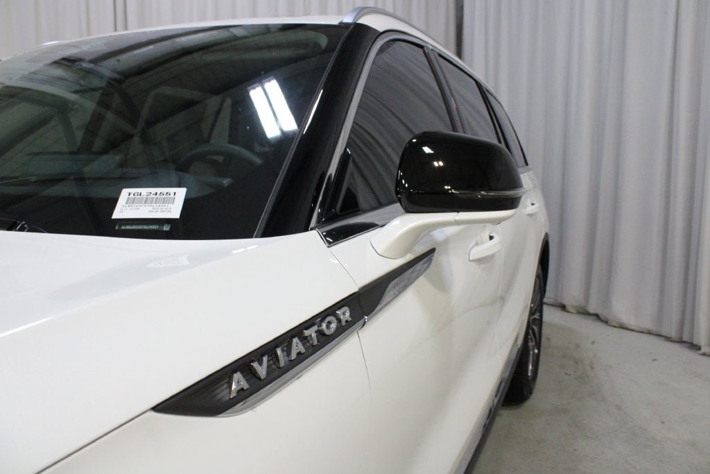 New 2026 Lincoln Aviator AWD image 35
