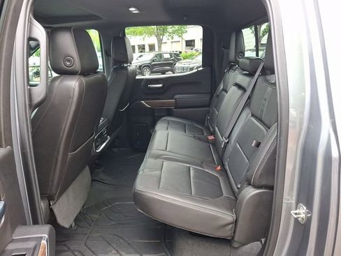 Used 2019 Chevrolet Silverado 1500 High Country w/ High Country Premium Package AWD/4WD image 8