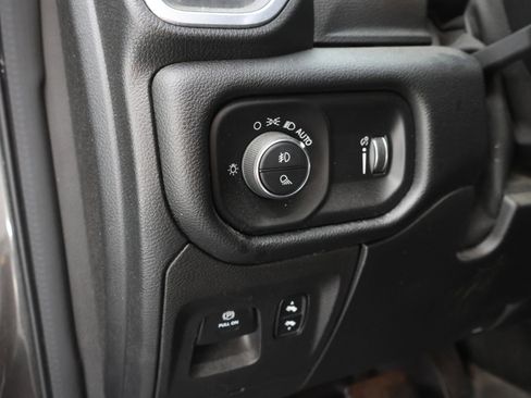 Used 2020 RAM 1500 Big Horn AWD/4WD image 40