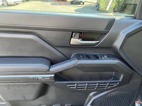 Certified 2025 Toyota Tacoma TRD Off-Road AWD/4WD image 16