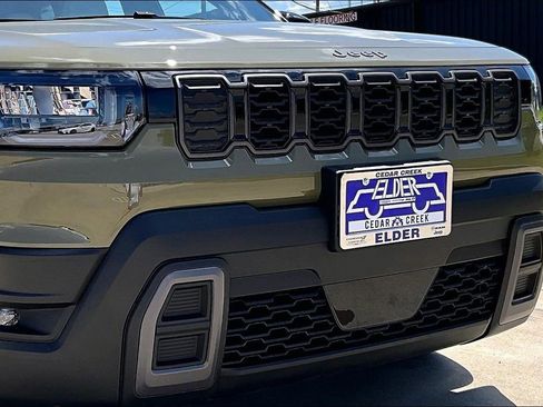 New 2026 Jeep Cherokee Laredo AWD/4WD image 30