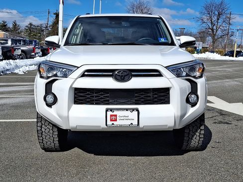 Certified 2020 Toyota 4Runner SR5 Premium w/ Moonroof Package image 2