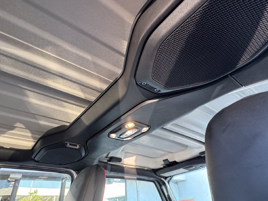 Used 2023 Jeep Wrangler Unlimited Rubicon AWD/4WD image 21