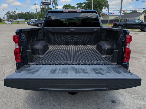 Certified 2022 Chevrolet Silverado 1500 Custom RWD image 16