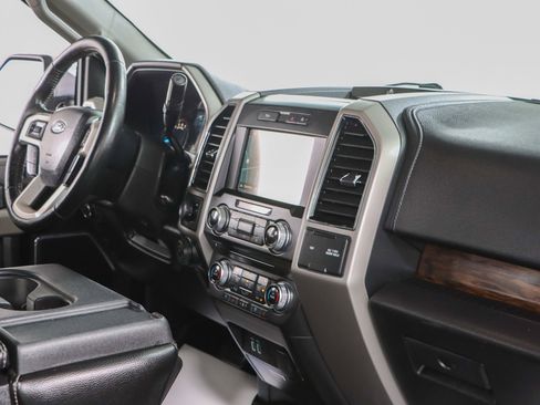 Used 2018 Ford F150 Lariat RWD image 26