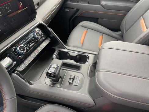 Used 2025 GMC Sierra 1500 AT4 w/ AT4 Premium Package image 21