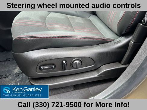 Used 2024 Chevrolet Equinox RS FWD image 28