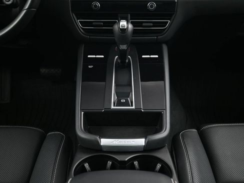 Certified 2023 Porsche Macan GTS AWD/4WD image 10