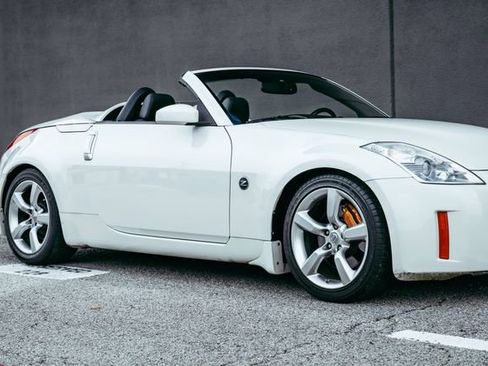 Used 2007 Nissan 350Z Grand Touring image 57