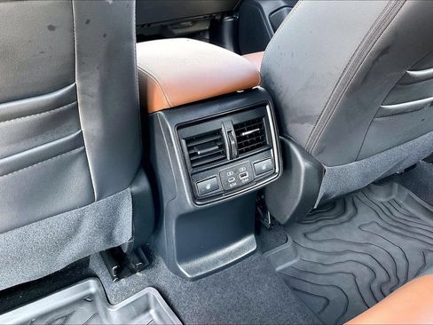Certified 2025 Subaru Forester Touring AWD/4WD image 24