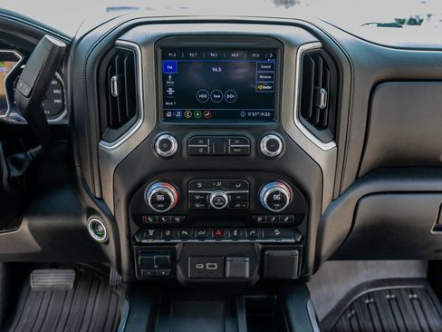 Used 2020 GMC Sierra 2500 Denali w/ Denali Ultimate Package image 24