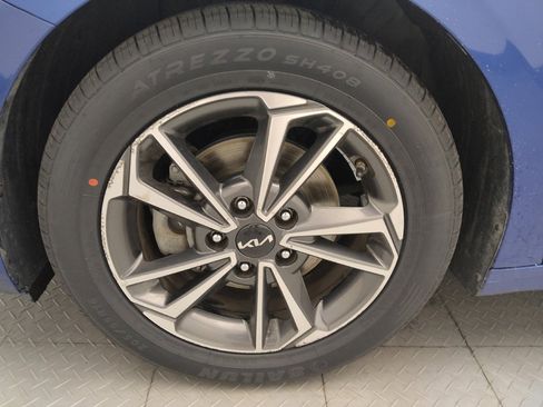 Used 2022 Kia Forte LXS w/ LXS Technology Package FWD image 31