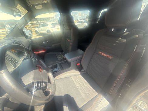 Used 2024 Nissan Frontier PRO-4X w/ Technology Package image 11