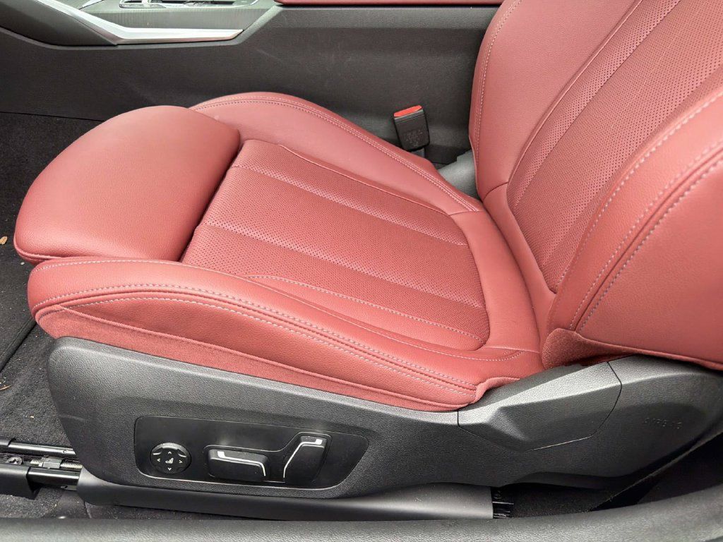 Used 2026 BMW 430i Coupe w/ Parking Assistance Package RWD image 17
