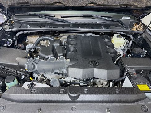 Certified 2022 Toyota 4Runner SR5 Premium image 30