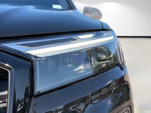 New 2026 Audi Q7 Premium image 9